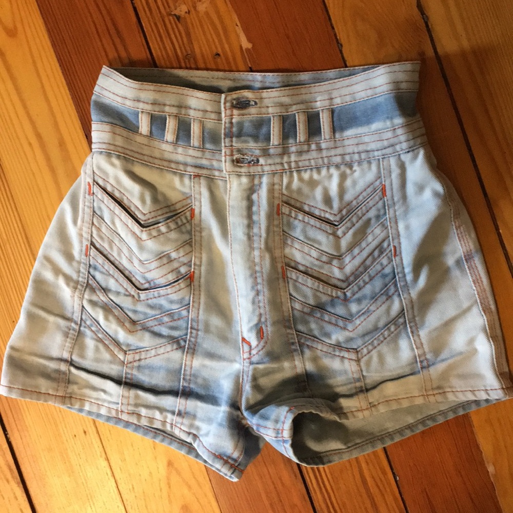 Vintage nest ce pas? Jean shorts